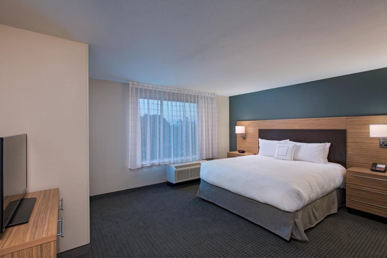 One-Bedroom King Suite at TownePlace Suites by Marriott Lakeland
