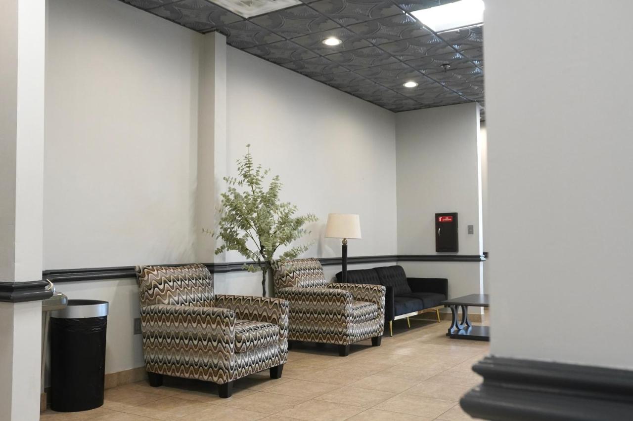 | American Inn & Suites