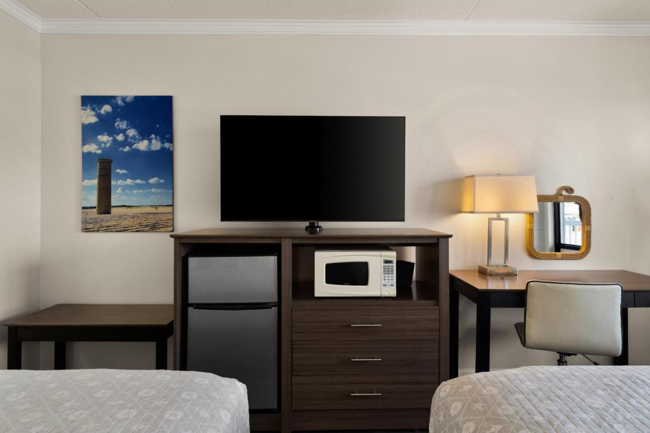 Standard Double Room at Atlantic Oceanside Dewey