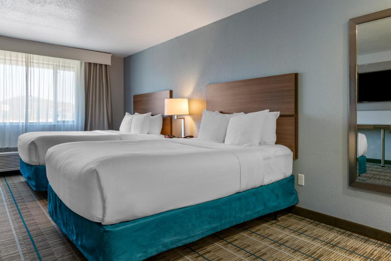 Standard Queen Room with Two Queen Beds and Transfer Shower - Accessible/Non-Smoking at Comfort Inn & Suites Dothan Northside Plaza