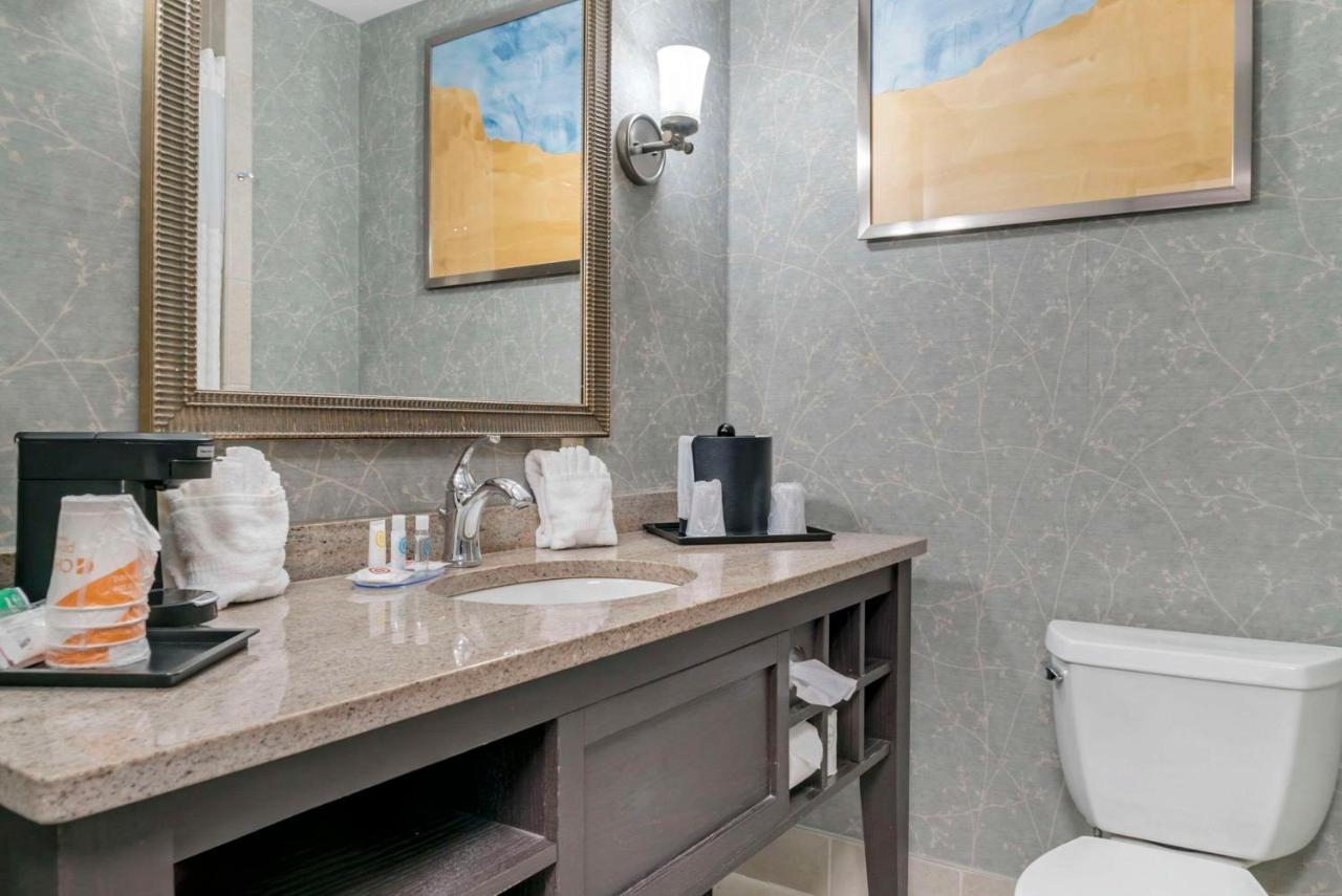| Comfort Inn Plainwell
