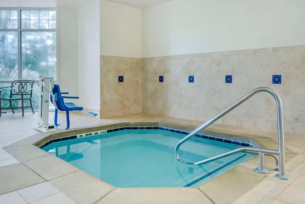 | Comfort Inn Plainwell
