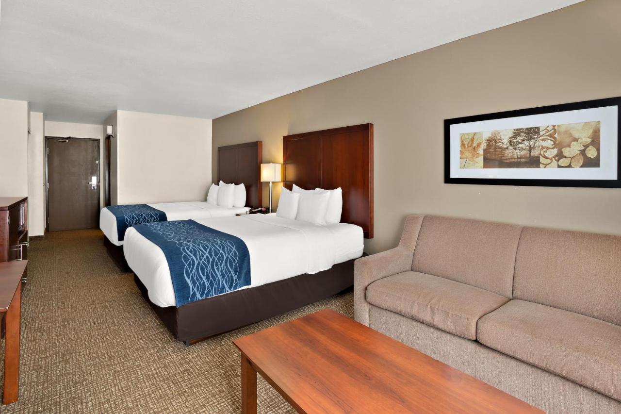 Queen Suite with Two Queen Beds and Sofa-Bed at Comfort Inn Lacey - Olympia