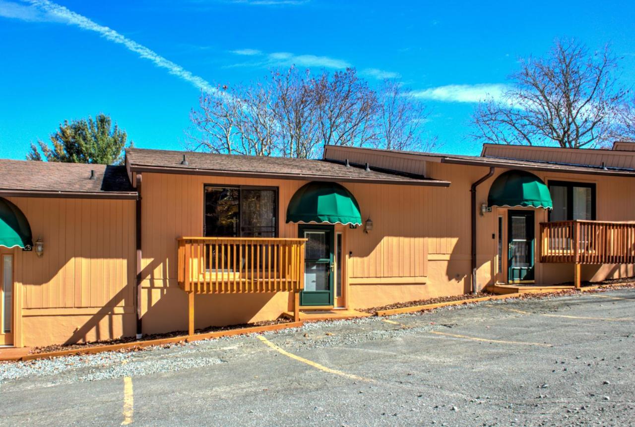 | Cedar Village Condominiums