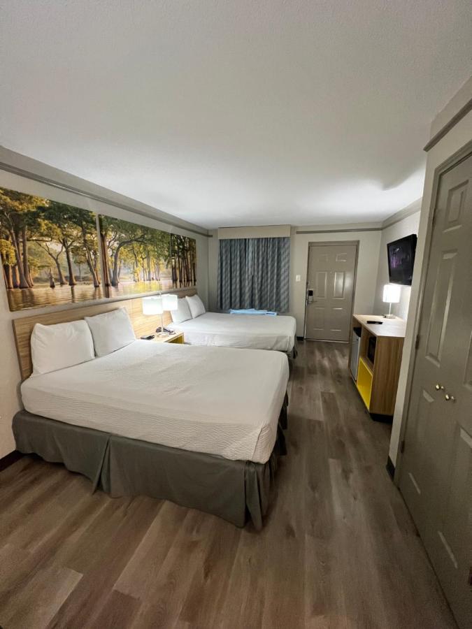 Double Room with Two Double Beds - Non-Smoking at Sulphur Extended Stay