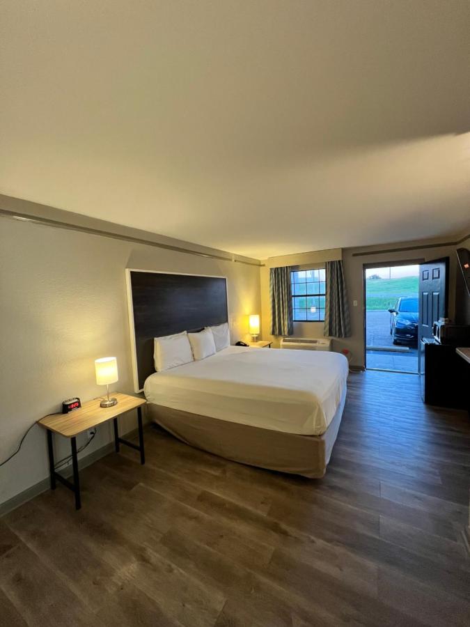 King Room - Non-Smoking at Sulphur Extended Stay