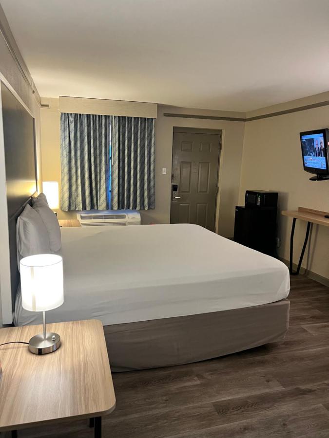 King Room - Non-Smoking at Sulphur Extended Stay