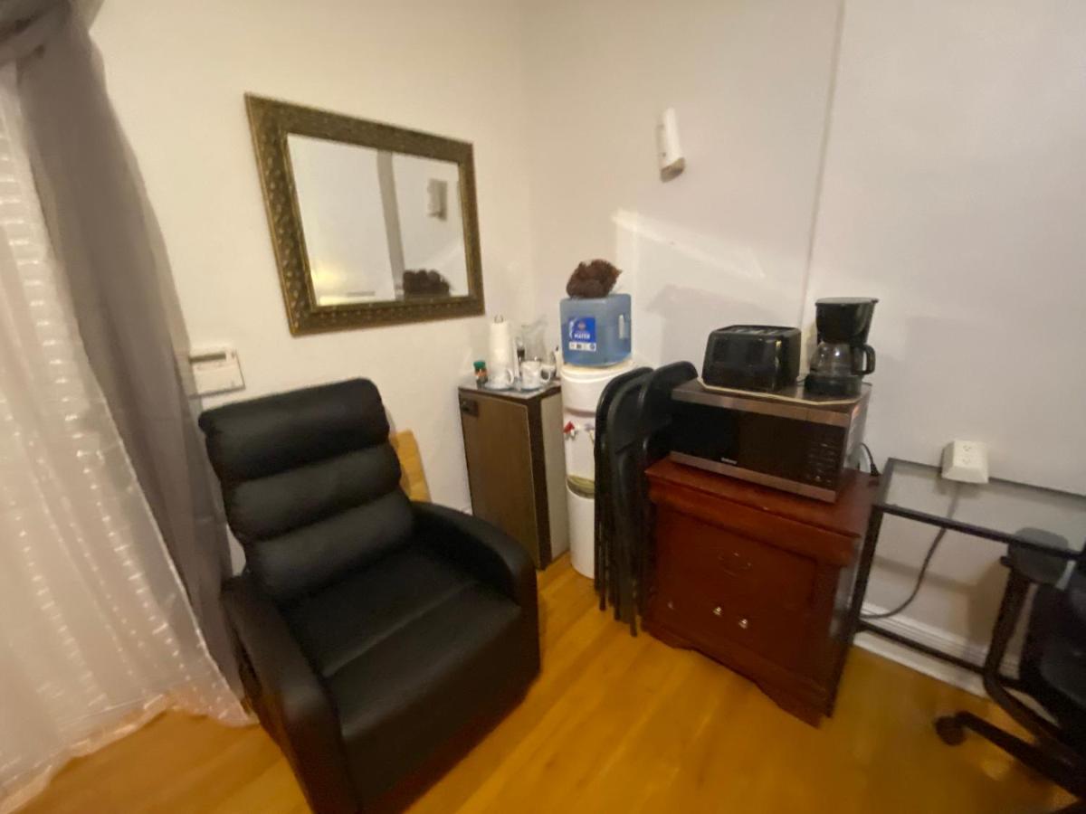 | Room in Guest room - 7privateroom Jacuzzimassage Sitparking15mins2ny