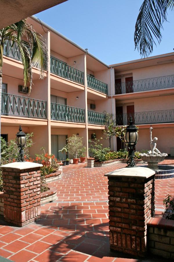  | Royal Century Hotel at LAX