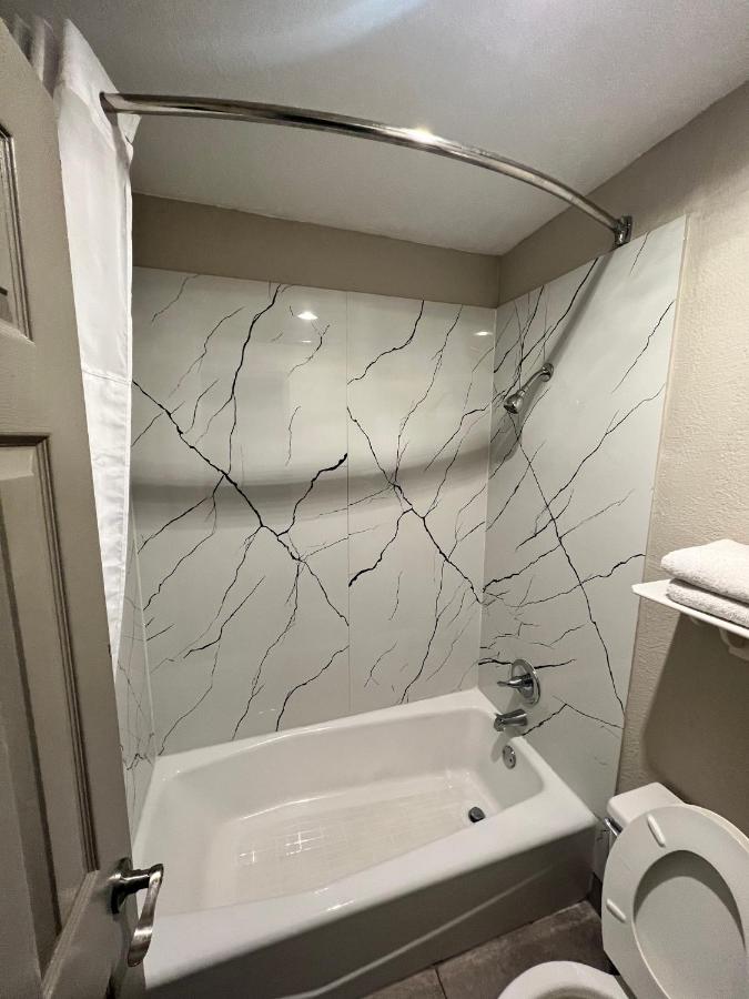 Double Room with Two Double Beds - Non-Smoking at Sulphur Extended Stay