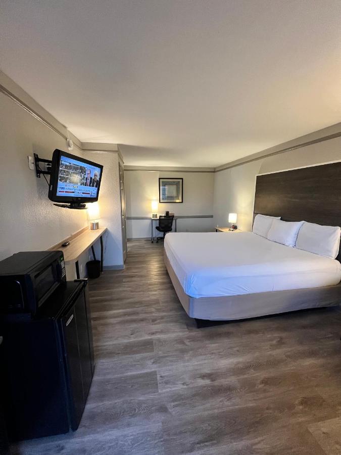 King Room - Non-Smoking at Sulphur Extended Stay