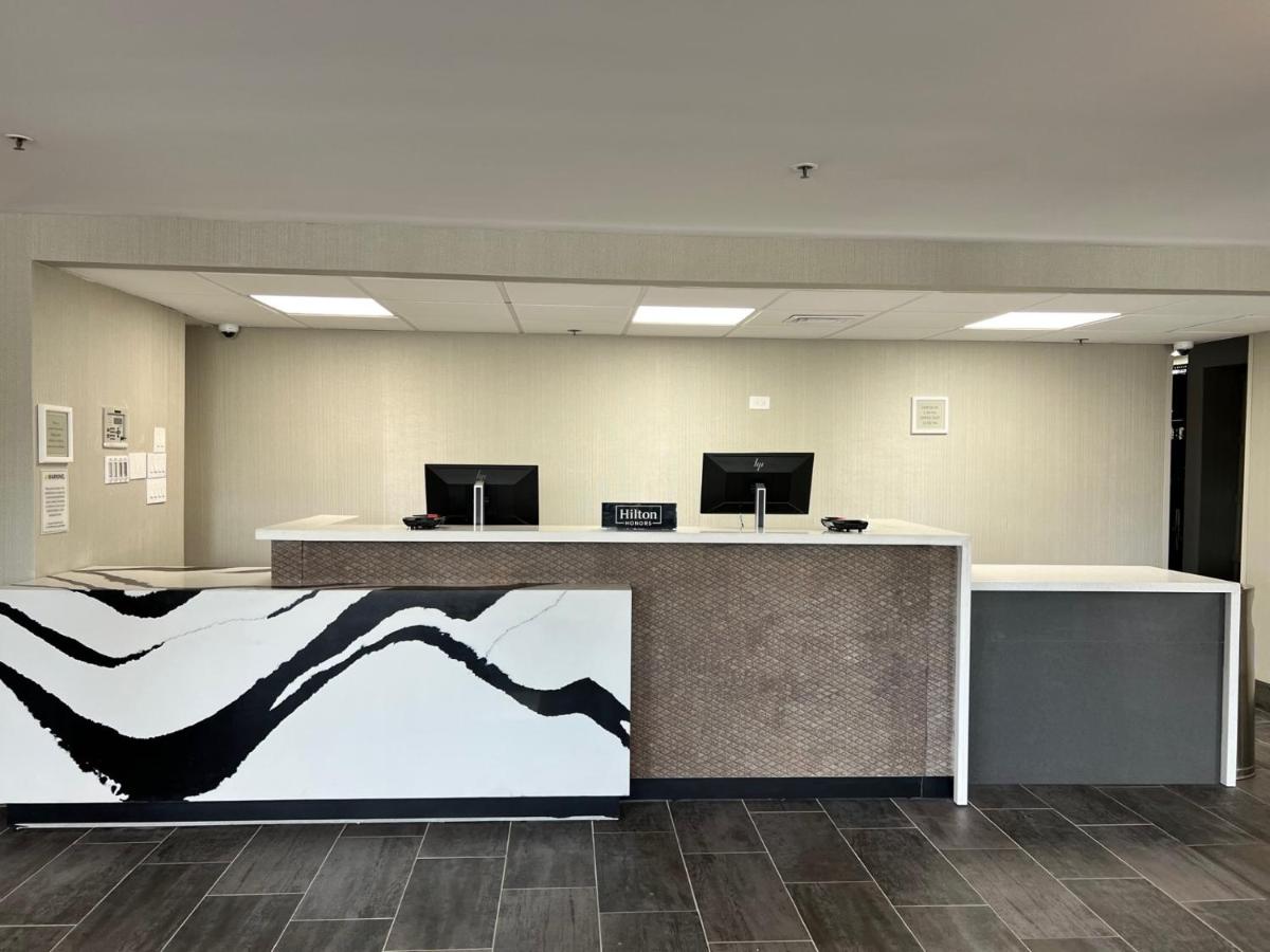 | Premiere Suites
