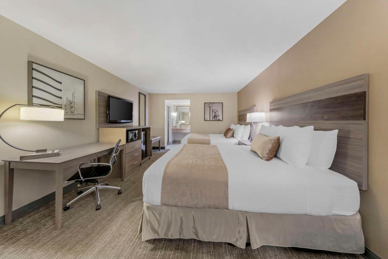Queen Room with Two Queen Beds - Non-Smoking at Best Western Plus Executive Inn
