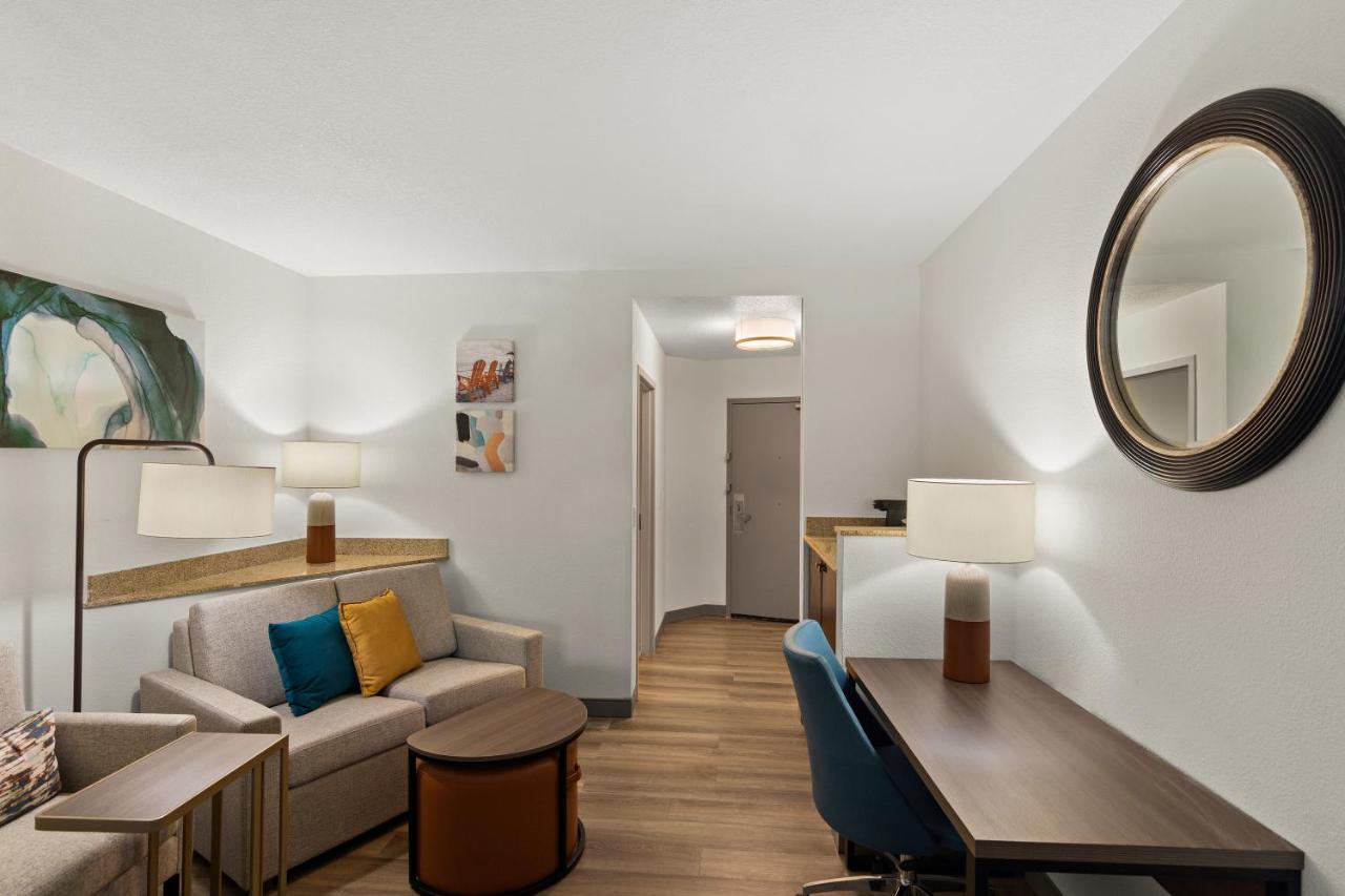 Suite with Two Queen Beds - Accessible/Non-Smoking at Comfort Suites Vero Beach I-95