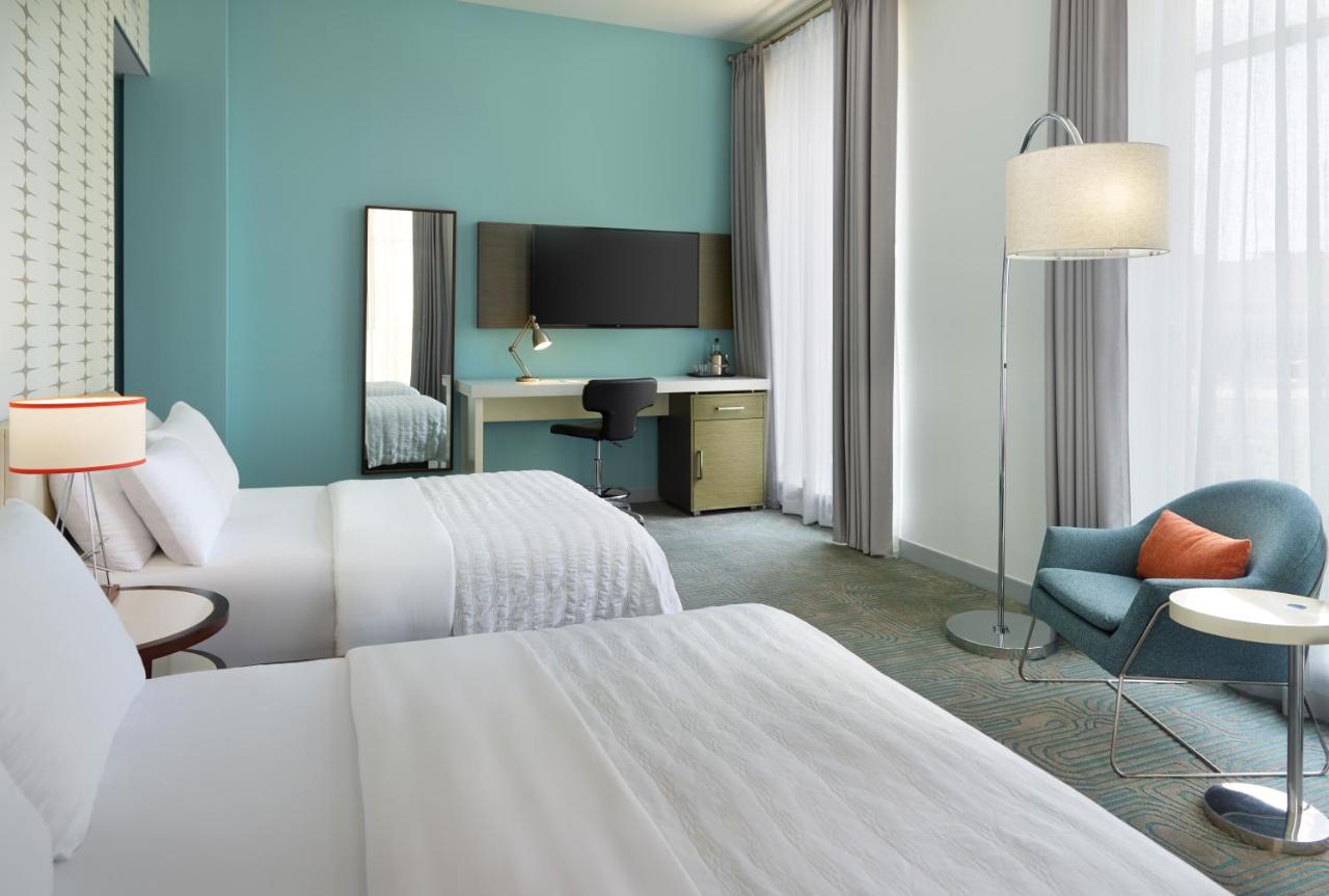 Guest room, 2 Queen, Corner room at Le Méridien Tampa, The Courthouse