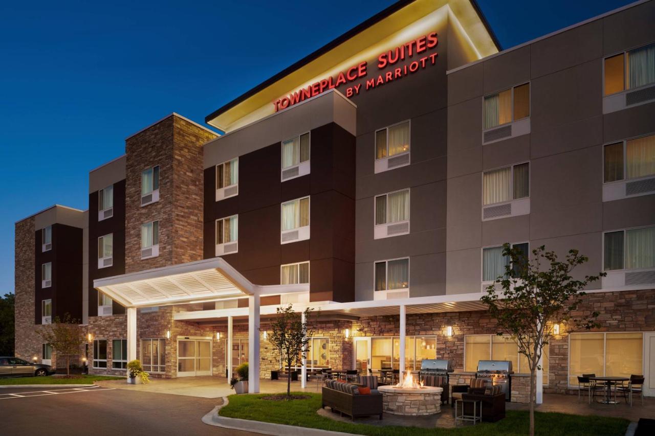 | TownePlace Suites by Marriott Janesville