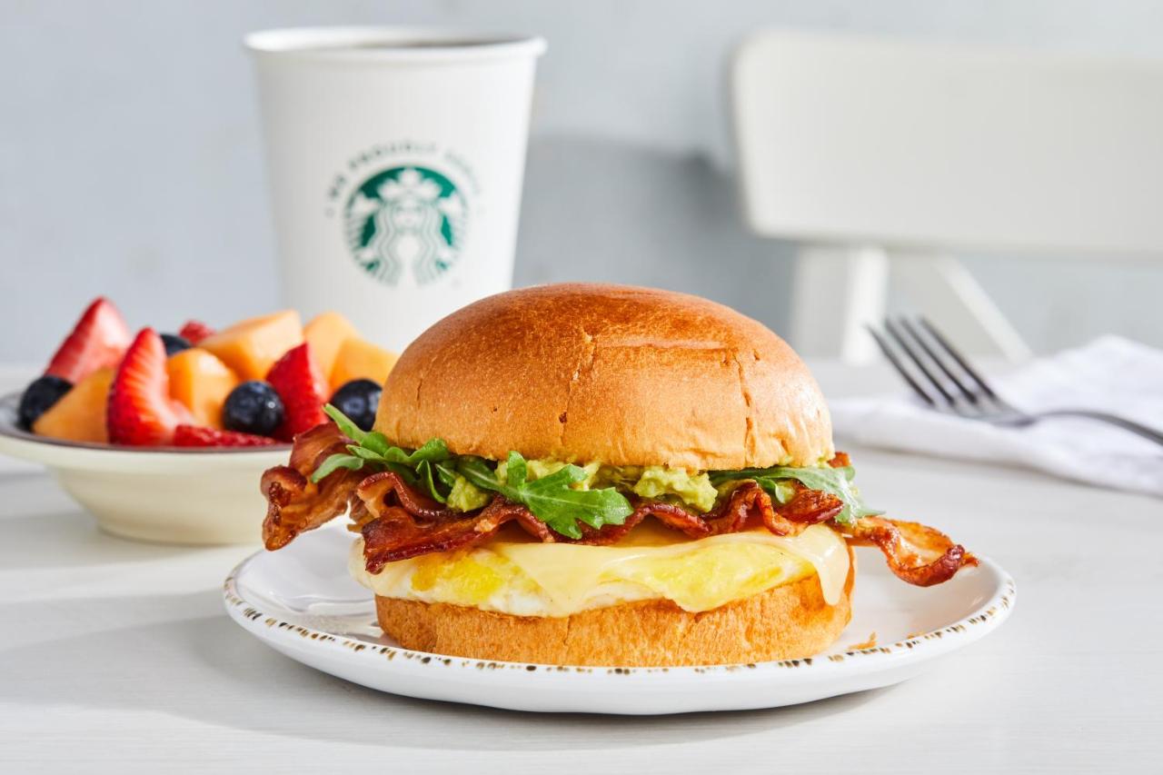 | Courtyard by Marriott Phoenix North