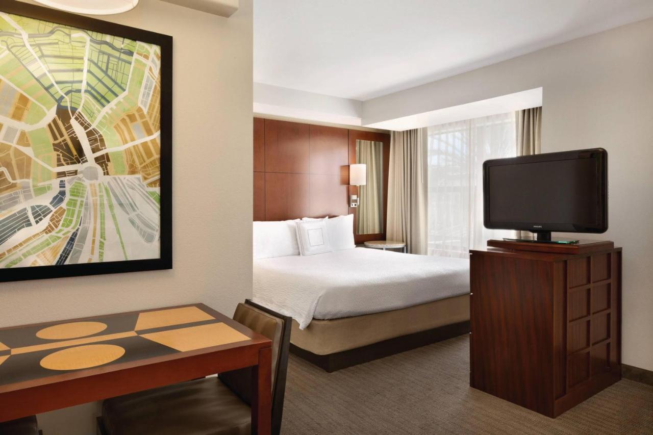 King Studio with Sofa Bed at Residence Inn by Marriott San Diego North San Marcos