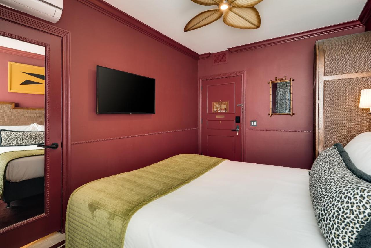Queen Room - Disability Access at Esmé Miami Beach