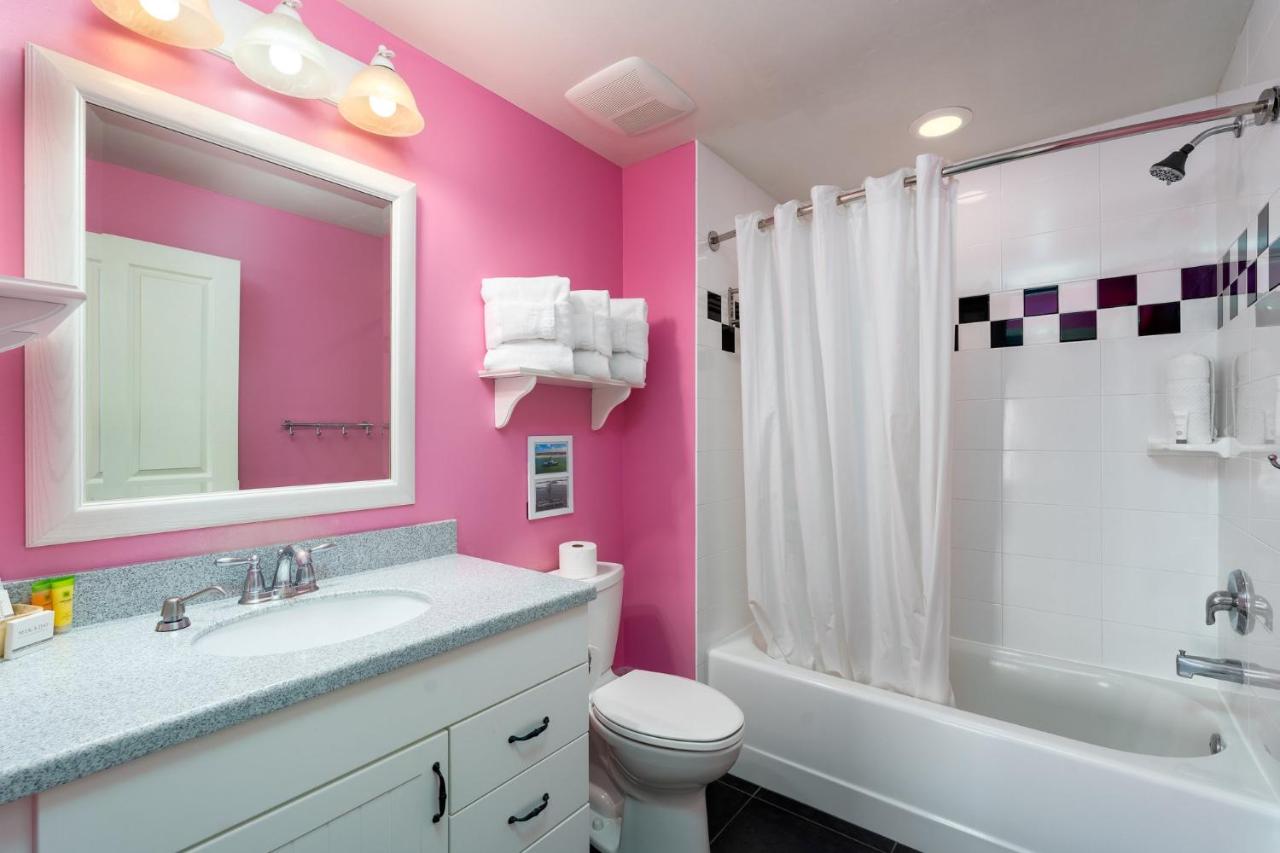 | Harbour House at the Inn 204