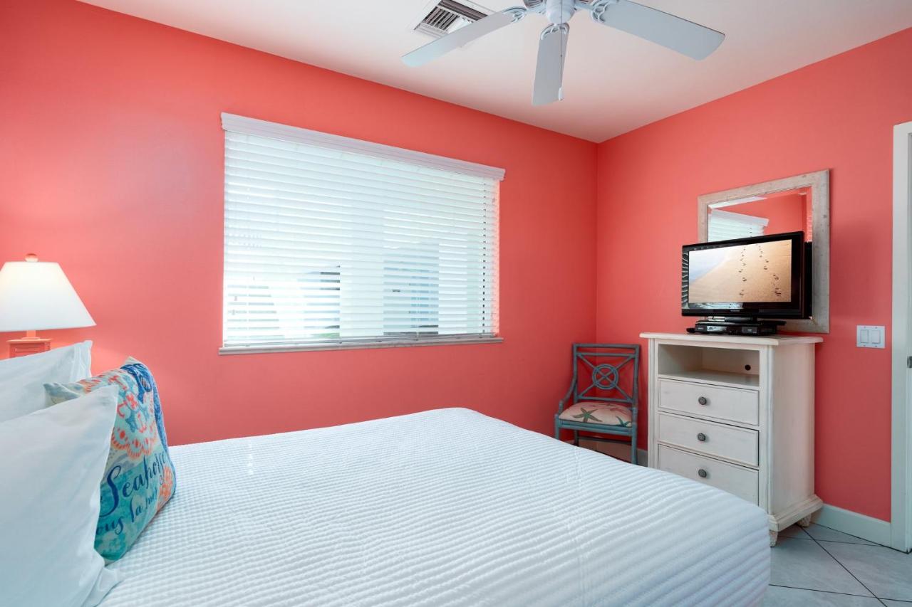 | Harbour House at the Inn 204
