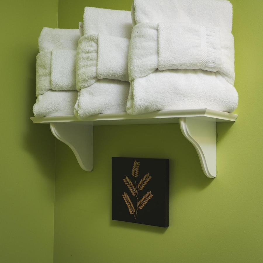 | Harbour House at the Inn 204