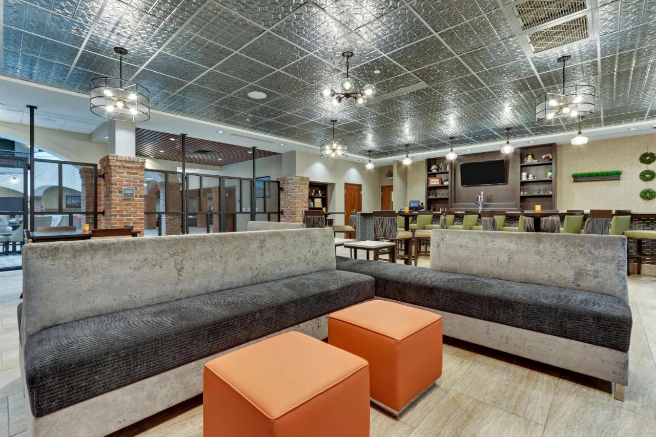 | Drury Plaza Hotel St. Paul Downtown