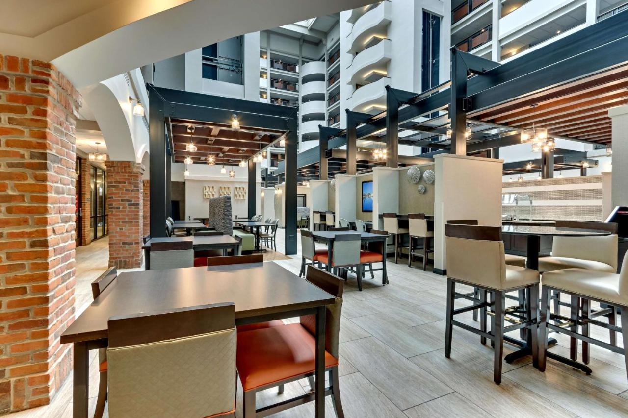| Drury Plaza Hotel St. Paul Downtown