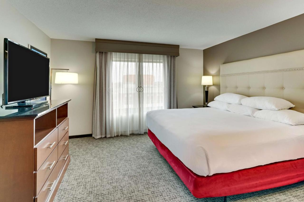 | Drury Plaza Hotel St. Paul Downtown