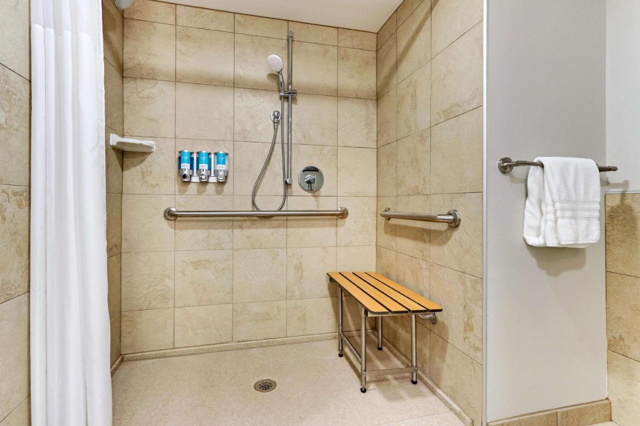 | Drury Plaza Hotel St. Paul Downtown