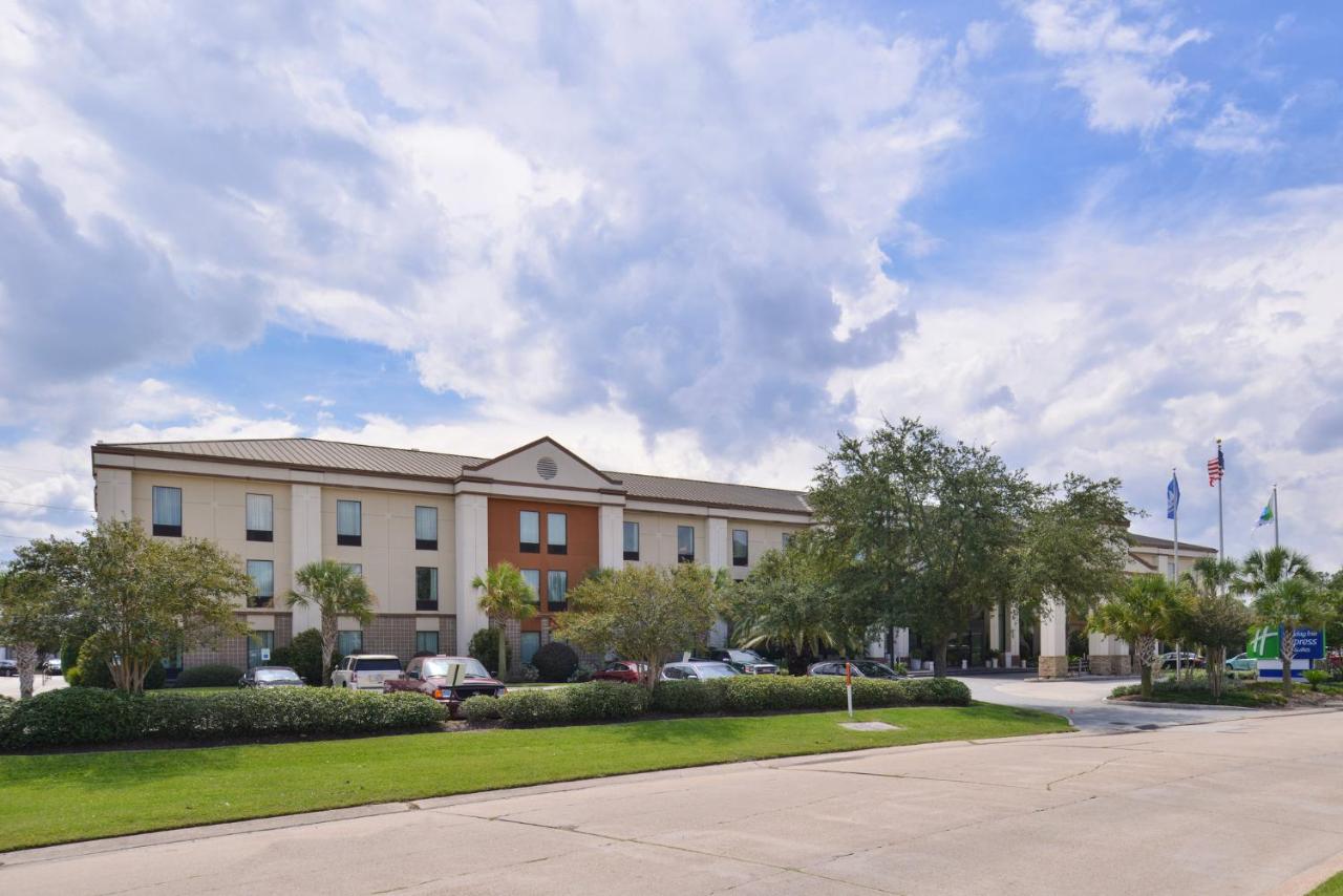 | Holiday Inn Express and Suites New Orleans Airport, an IHG Hotel