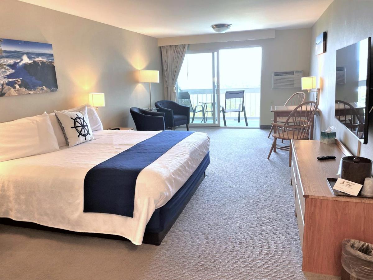 | Atlantic Eyrie Lodge