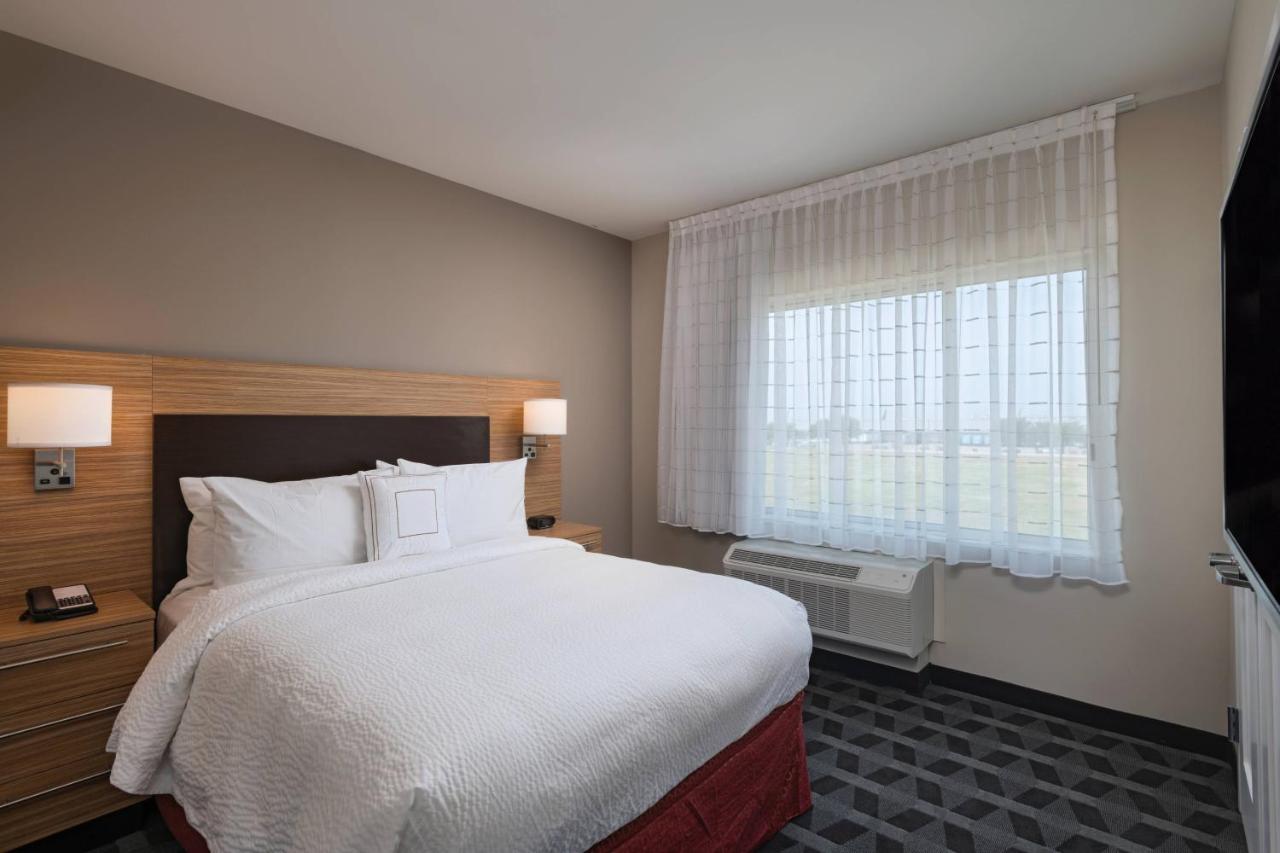 One-Bedroom Suite at TownePlace Suites by Marriott Dallas DFW Airport North/Irving