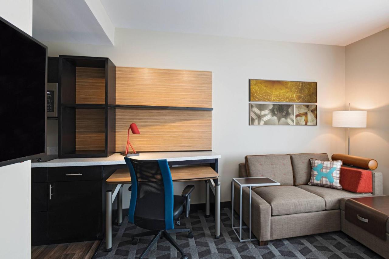 King Studio with Sofa Bed at TownePlace Suites by Marriott Dallas DFW Airport North/Irving