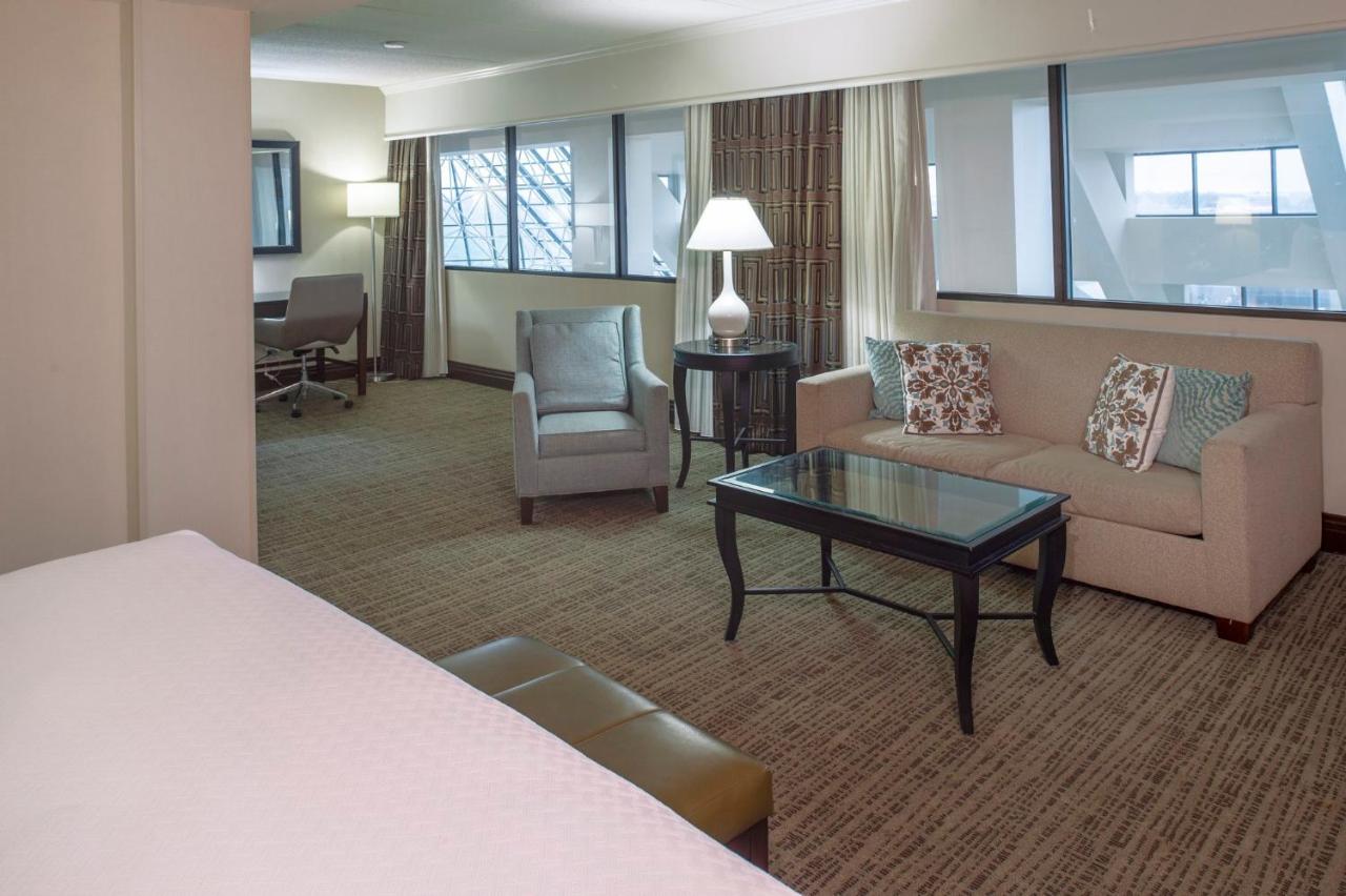 | Crowne Plaza Hotel St. Louis Airport, an IHG Hotel