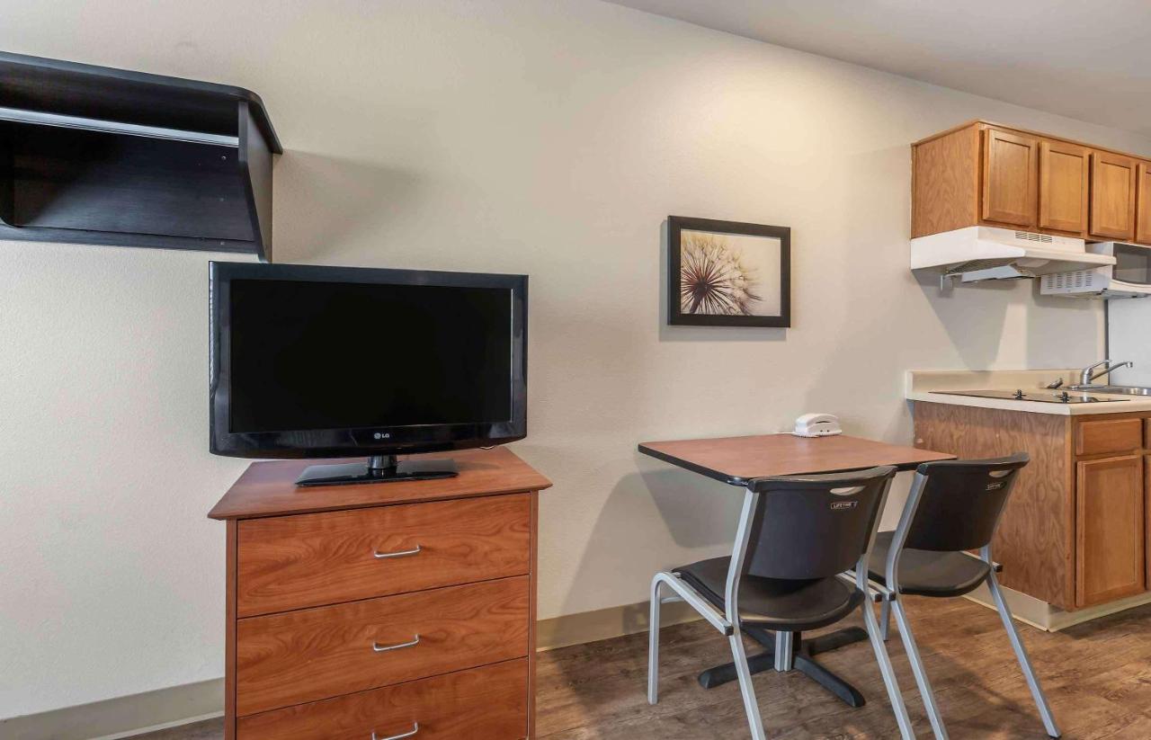 Double Room with Two Double Beds - Non-Smoking at Extended Stay America Select Suites Gainesville