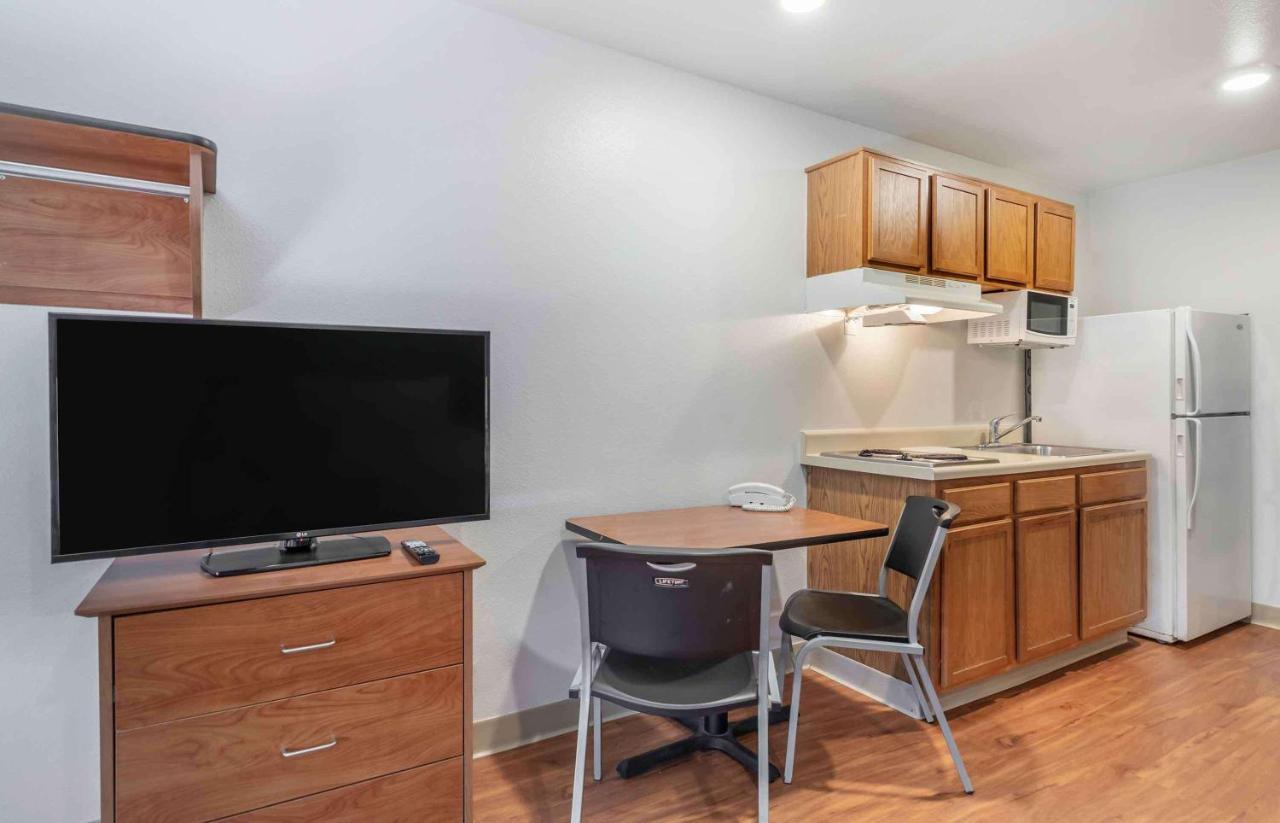 Standard Double Room - Non-Smoking at Extended Stay America Select Suites - Laredo