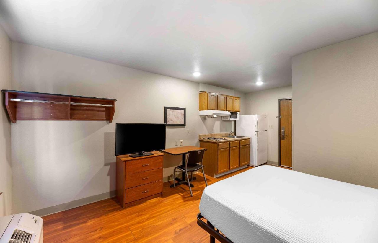 Standard Double Room - Non-Smoking at Extended Stay America Select Suites - Lubbock - South