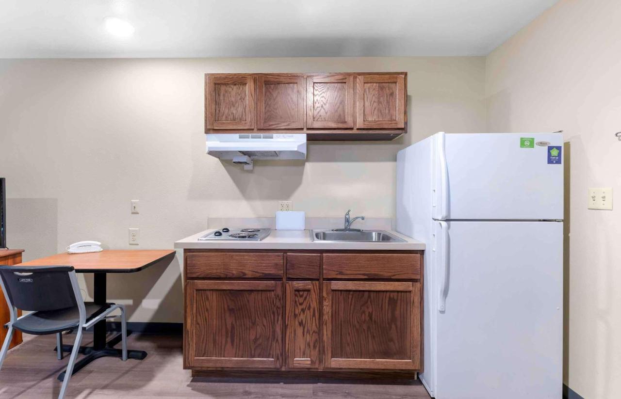 Double Room with Two Double Beds - Smoking at Extended Stay America Select Suites - Lubbock - West