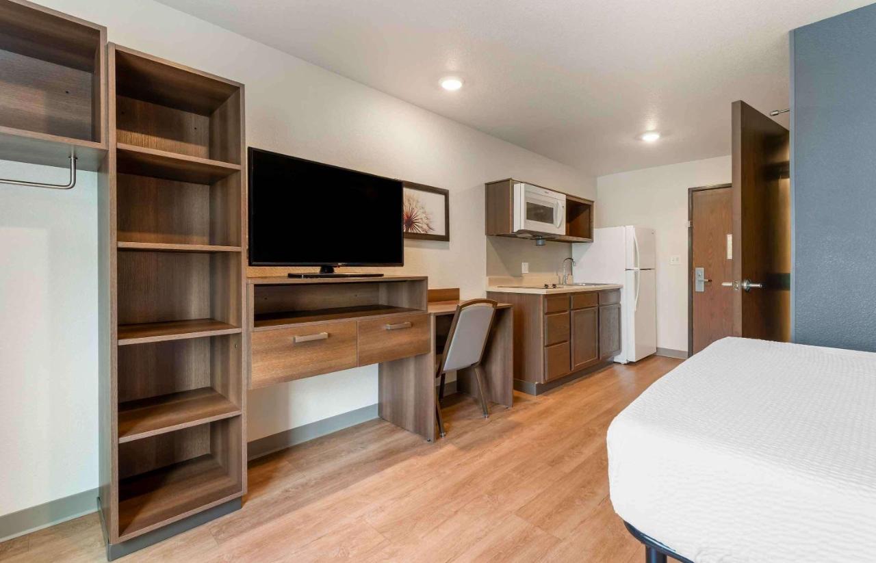 Standard Queen Room - Non-Smoking at Extended Stay America Suites - St Paul - Woodbury