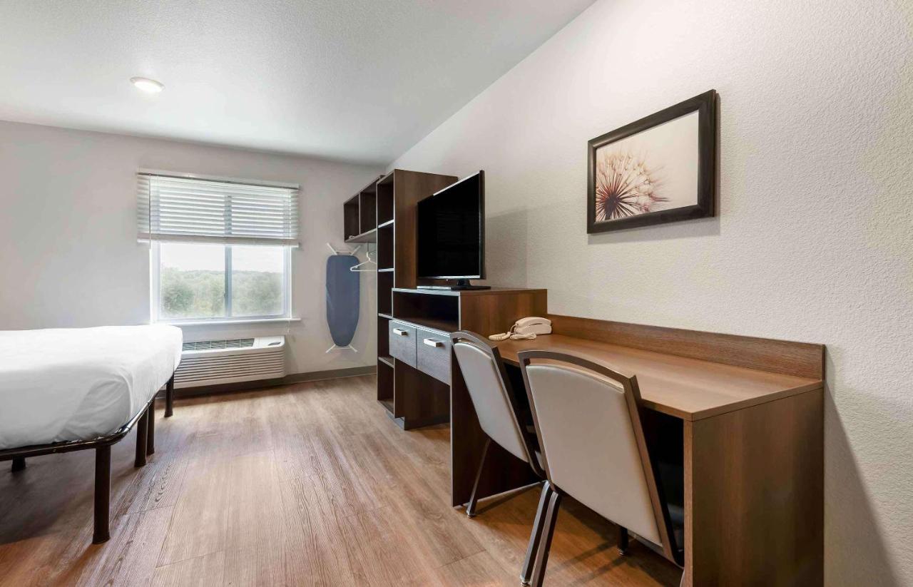 Standard King Room - Non-Smoking at Extended Stay America Suites - St Paul - Woodbury
