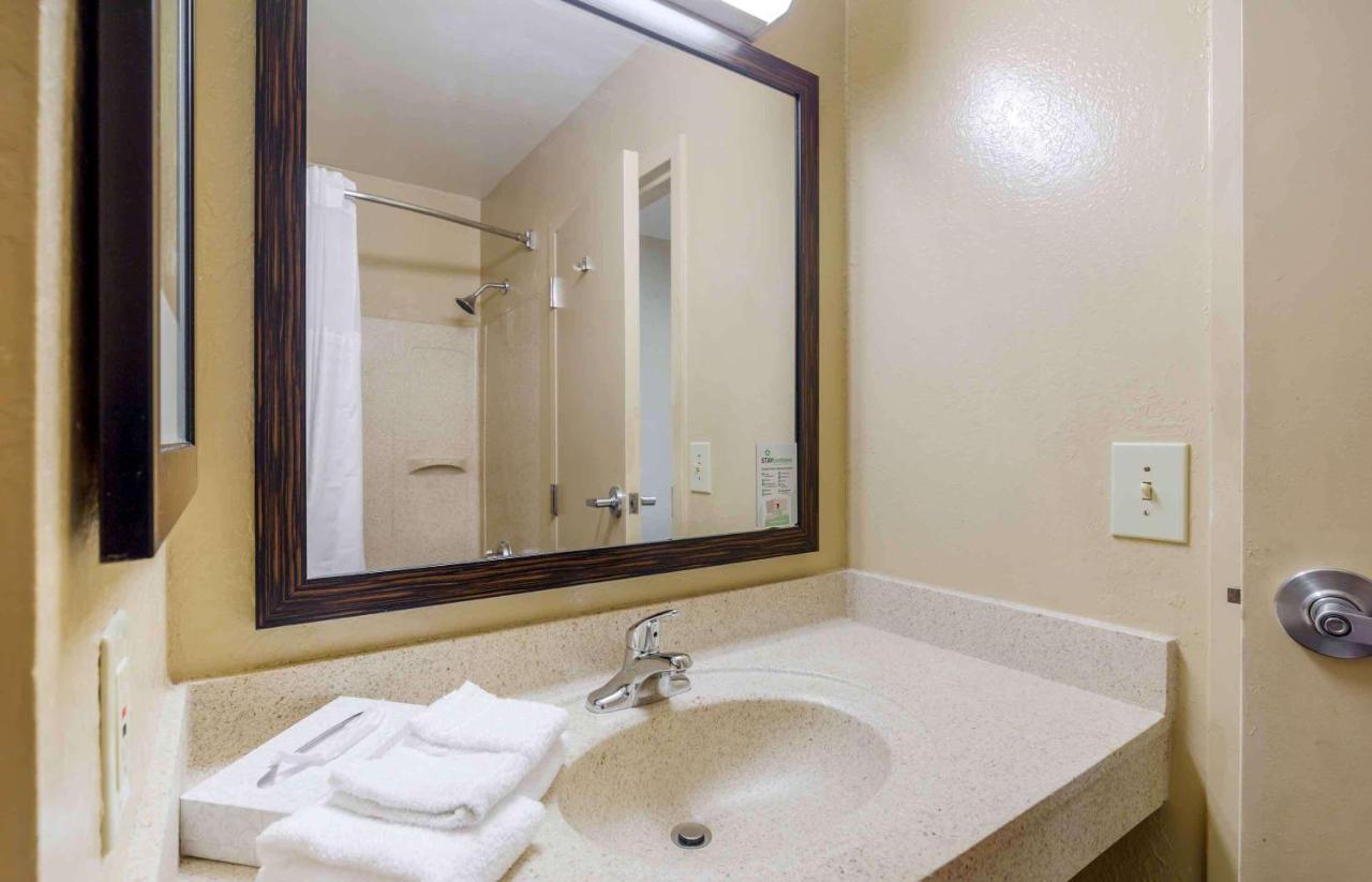 Studio with 2 Double Beds - Non-Smoking at Extended Stay America Select Suites Fayetteville Owen Dr