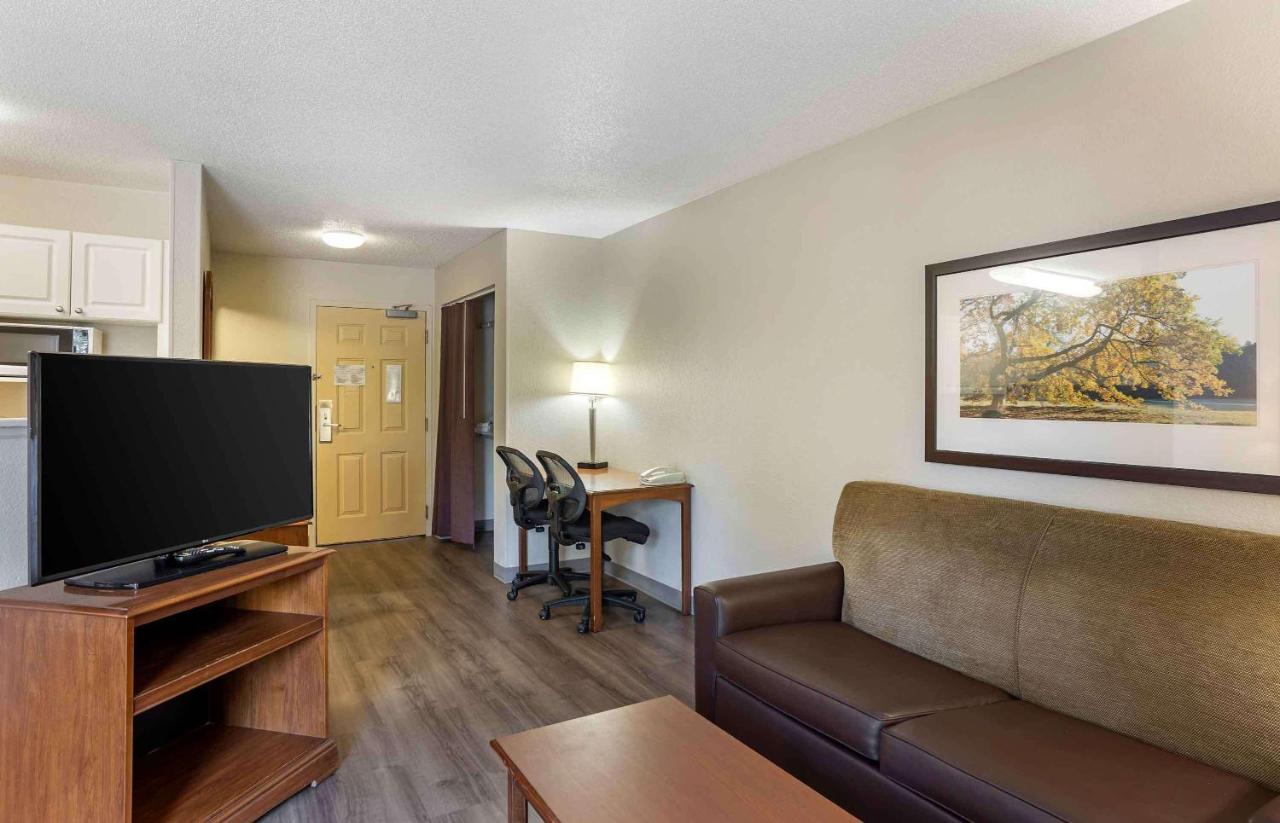 | Extended Stay America Suites - Philadelphia - Mt Laurel - Pacilli Place