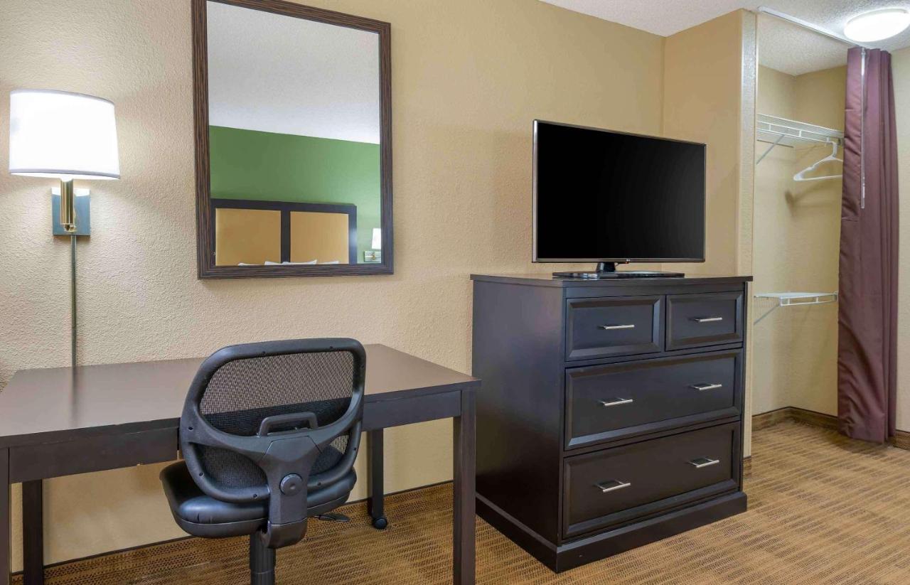Queen Studio - Non-Smoking at Extended Stay America Select Suites - Columbus - Worthington