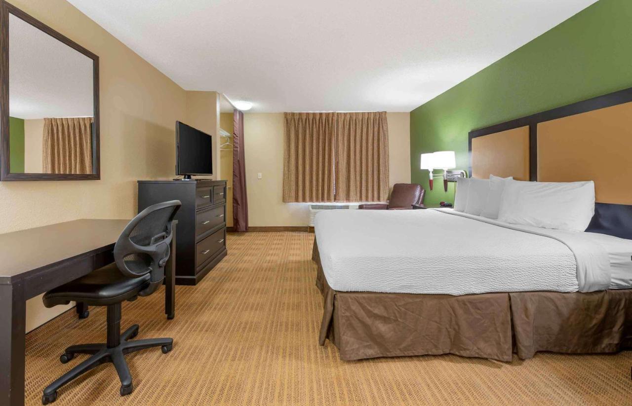 Studio with 1 King Bed - Non-Smoking at Extended Stay America Select Suites - Columbus - Worthington