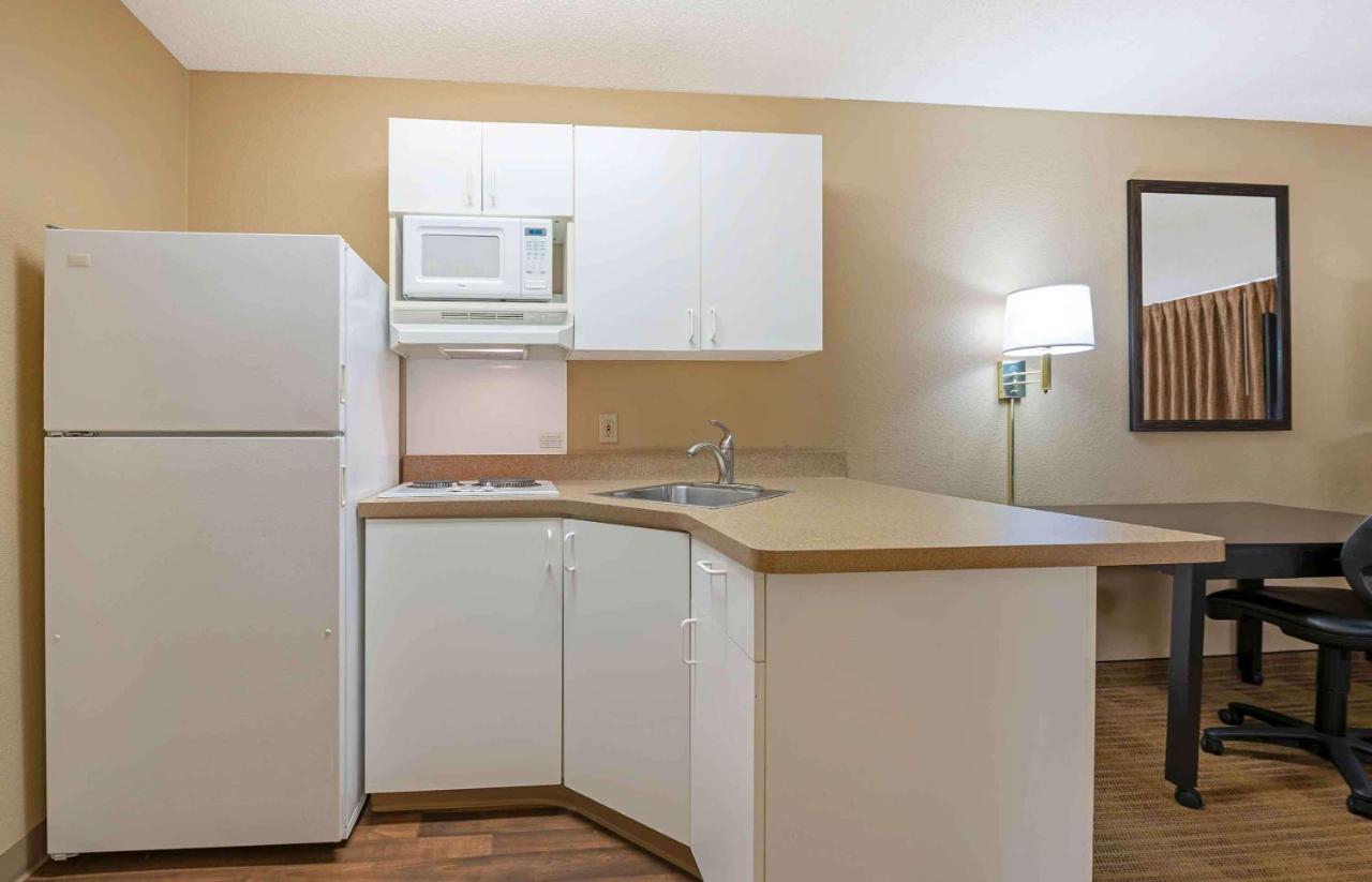 Studio with 1 King Bed - Non-Smoking at Extended Stay America Select Suites - Columbus - Worthington