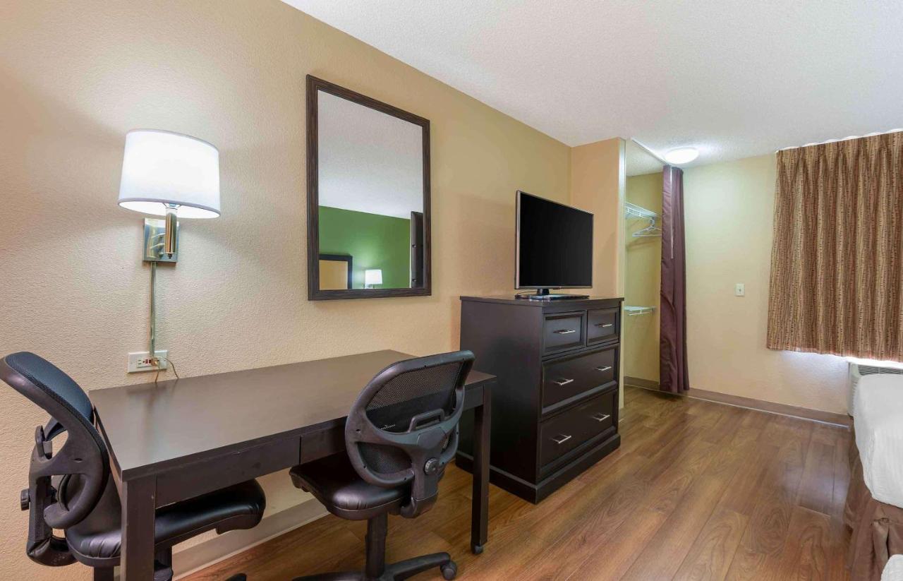 Studio with 2 Double Beds - Non-Smoking at Extended Stay America Select Suites - Columbus - Worthington