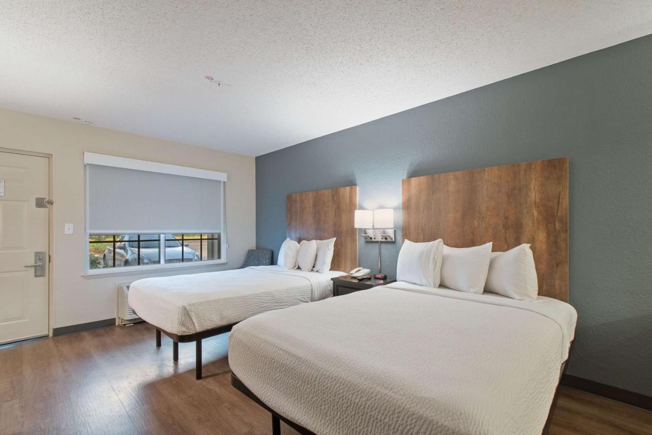 Studio with 2 Double Beds - Hearing Accessible - Non-Smoking at Extended Stay America Suites Miami Airport Blue Lagoon
