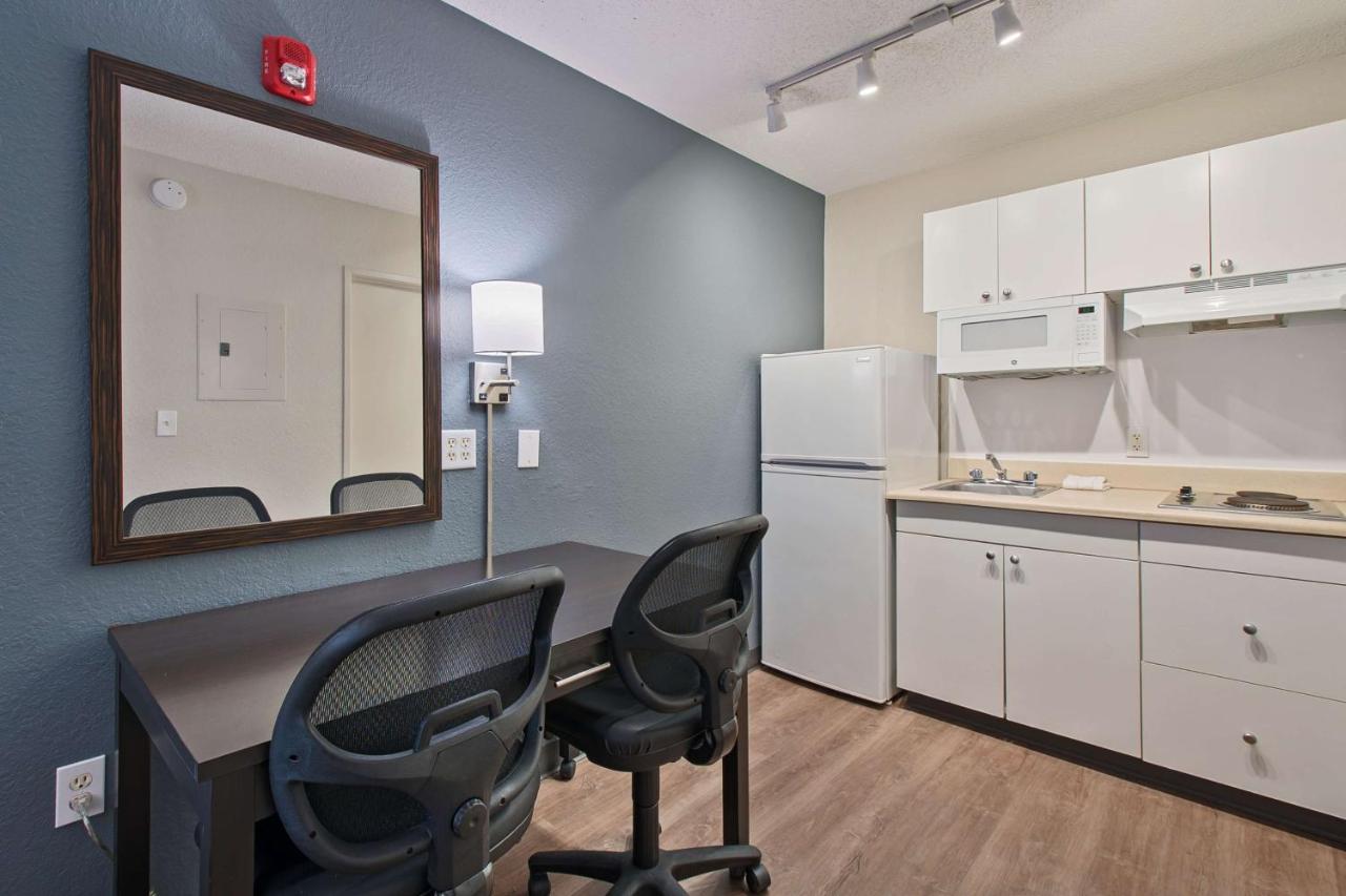 Studio with 2 Double Beds - Hearing Accessible - Non-Smoking at Extended Stay America Suites Miami Airport Blue Lagoon
