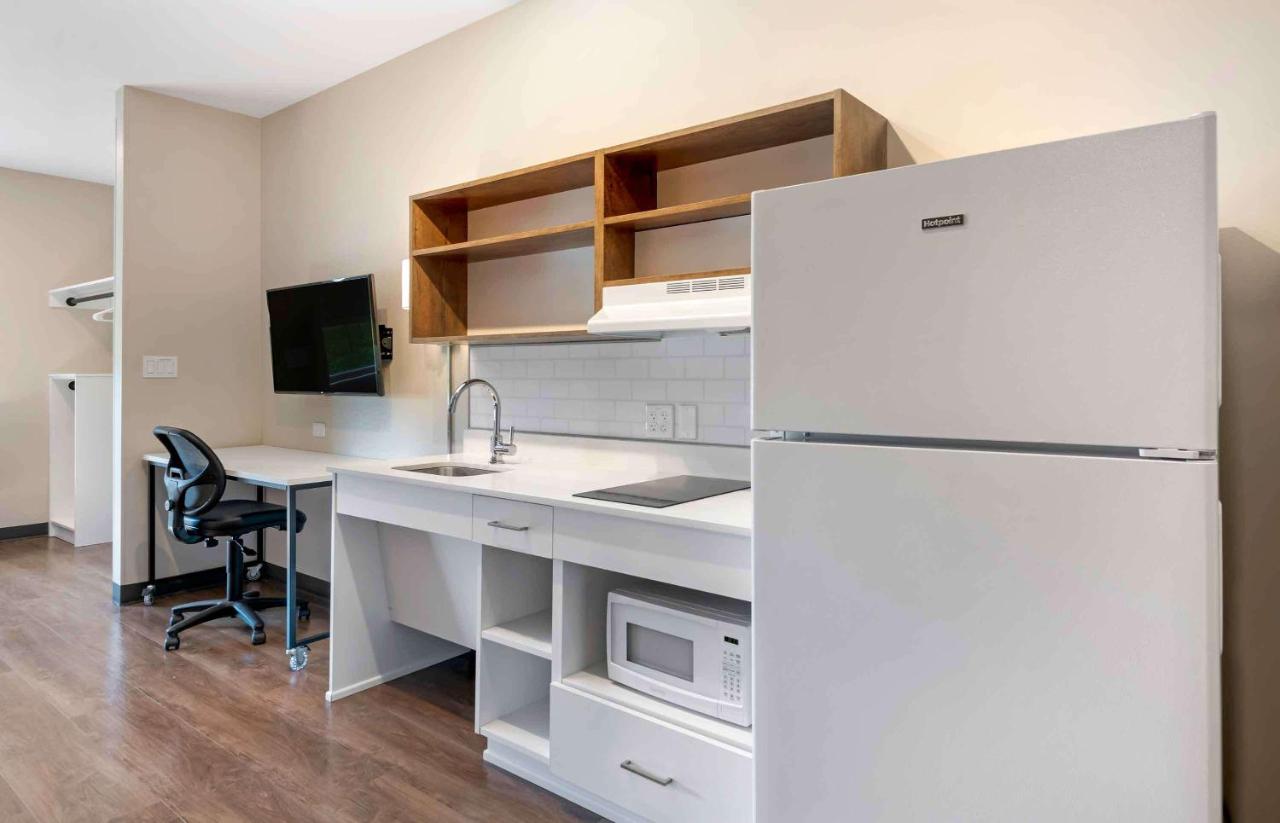 Studio with 1 Queen Bed - Hearing Accessible - Non-Smoking at Extended Stay America Premier Suites Miami Coral Gables